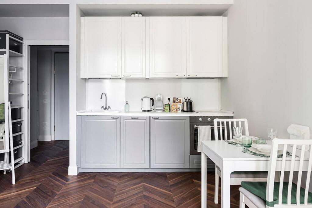 Unique Studio In The Heart Of Milan Milão Exterior foto